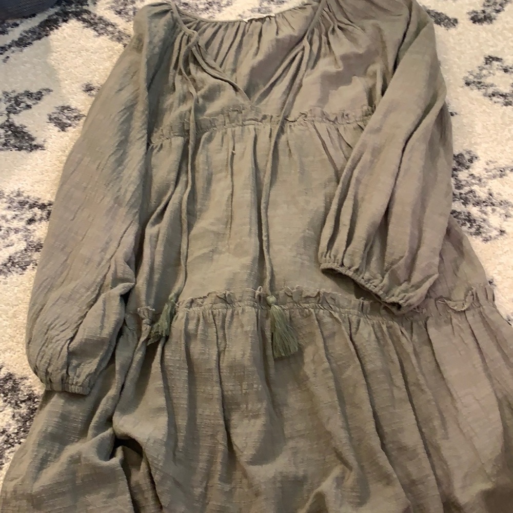 Green ruffle dress with tassels